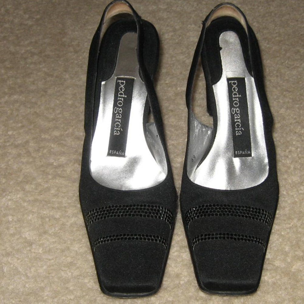Pedro Garcia Sequined Sling Back Shoes Heels Black